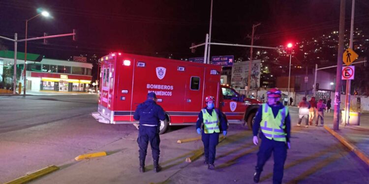 Atropellan a Policía Vial en puente Cuarto Centenario