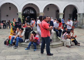 Fotos: Adrián Gaytán // Ferieros solicitaban ampliación temporal de los permisos otorgados por fiestas decembrinas.