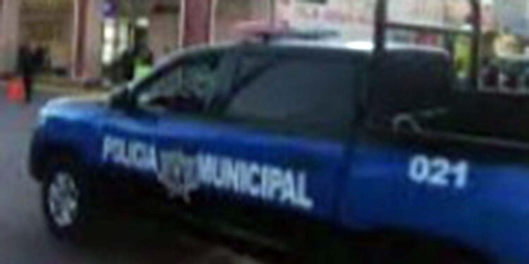 Fue trasladado a los separos del cuartel de seguridad pública.