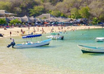 Huatulco se prepara para la conmemoración del Aniversario Luctuoso de Vicente Guerrero en la Playa La Entrega
