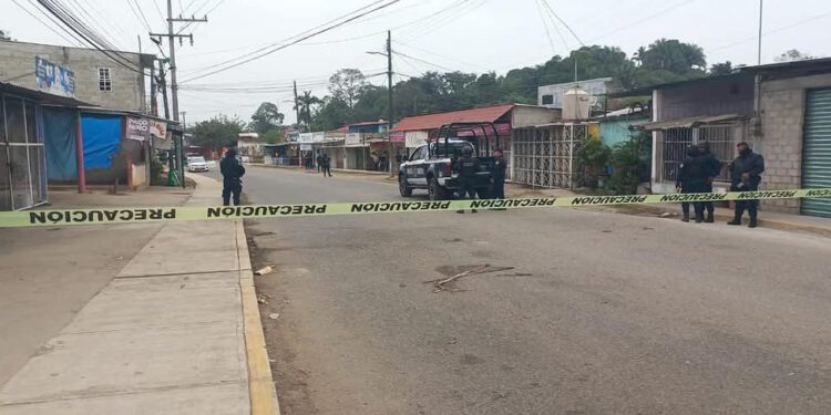 Balacera en Tuxtepec deja a cuatro policías municipales muertos