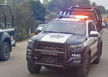 VIDEO: FGEO investiga ataque armado que dejó cuatro policías muertos en Tuxtepec