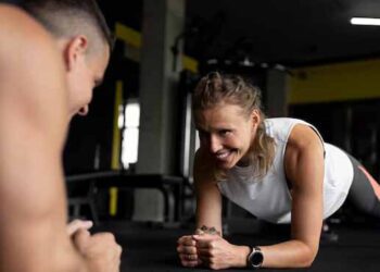 Rutinas fáciles para principiantes que puedes hacer en el gimnasio