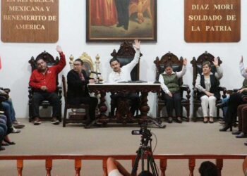 Foto: Adrián Gaytán // La designación del comité fue a propuesta del edil, Raymundo Chagoya, y contó con el aval unánime del cabildo.