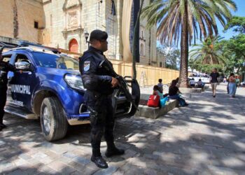 Foto: Adrián Gaytán // La inseguridad en las calles y el delito en hogares, sigue sangrando la economía de los oaxaqueños.