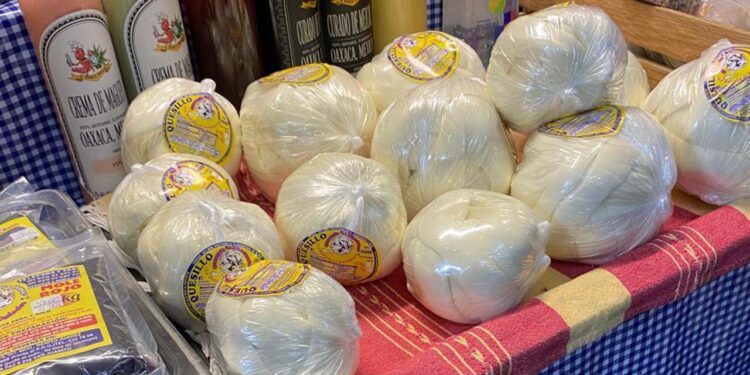 Fotos: Yadira Sosa // Los precios de productos derivados de la leche como el queso y el quesillo, registran nuevos incrementos en los mercados de la ciudad.
