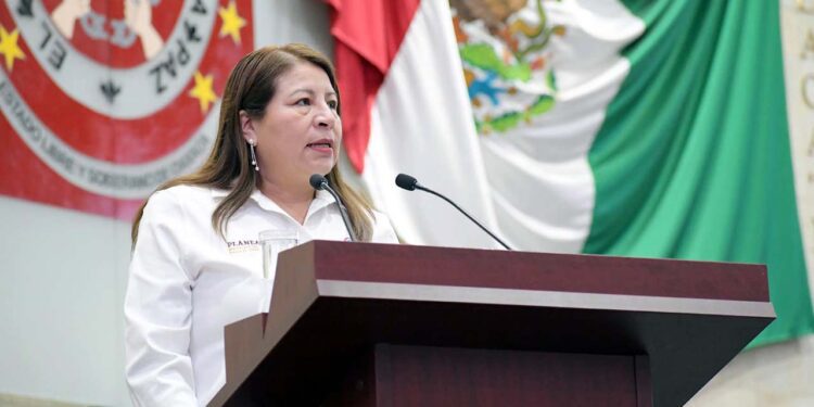 Foto: Congreso de Oaxaca // La directora del Instituto de Planeación para el Bienestar, Juanita Cruz Cruz en su comparecencia ante el Congreso de Oaxaca.