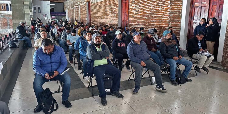 Las y los asistentes intercambiaron puntos de vista y propuestas para beneficiar a las y los ciudadanos.