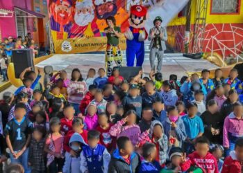 Magno evento de Día de Reyes en Teotitlán de Flores Magón.