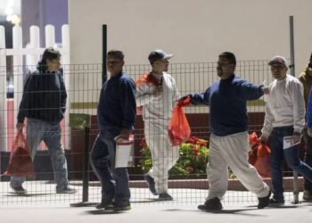 Trump deporta a 500 mexicanos en tres días de gobierno