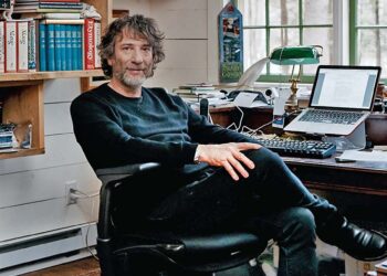 Neil Gaiman dice que algunas de las historias nunca pasaron y otras han sido distorsionadas, aunque reconoce que “tenía que haber hecho las cosas mejor”.
