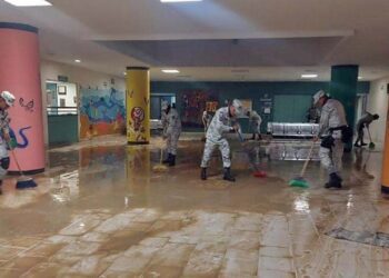 Foto: Luis Alberto Cruz // Personal del Hospital de la Niñez demanda agilizar la reparación de daños, por las inundaciones del 20 de junio de 2024.