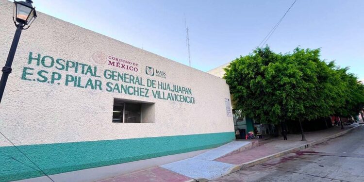 Foto: Igavec // Por remodelación, modifican atención de urgencias en Hospital General de Huajuapan.