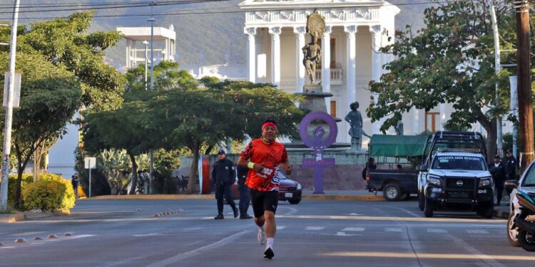 Fotos: Leobardo García Reyes // Preparan carrera pedestre con motivo del Día del Amor y la Amistad.