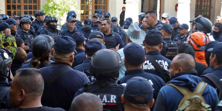 Foto: Adrián Gaytán // Profesionalizar a policías municipales, una urgencia, indican en el Congreso de Oaxaca.