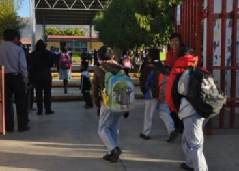 Regreso a clases 2025: Cambios en los horarios debido al frío en escuelas públicas