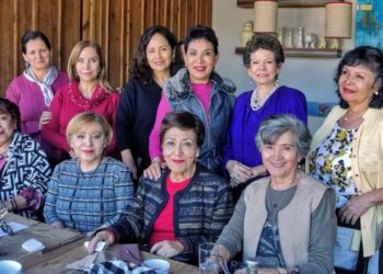 Fotos: Rubén Morales // Rosa Silvia García, Mary Charlar, Sandra Palacios, Nohemí Reyes, Sofy Halla, Aida Chagoya, Marien Topete, Martha Alicia Escamilla, Paty Diosdado, Celia Martínez Álvarez y Cristina Gómez pasaron un ameno momento con la festejada.