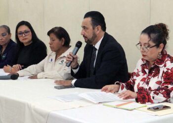 Foto: Adrián Gaytán // Sindicalizados del Conalep demandan un alto a los actos de discriminación y desigualdad que ejerce el sindicato mayoritario.
