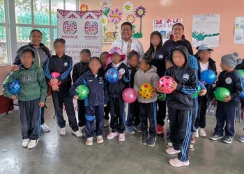 Se hizo el compromiso con los niños, padres y maestros de leer más.