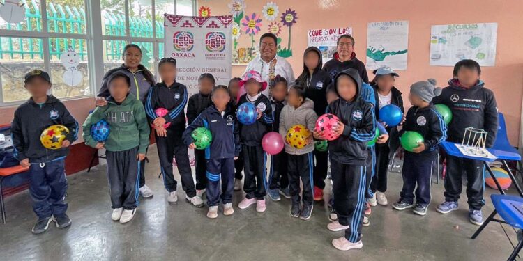 Se hizo el compromiso con los niños, padres y maestros de leer más.
