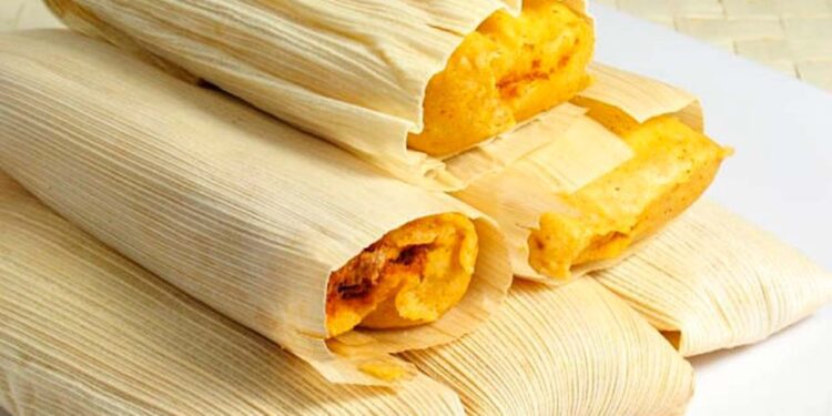 ¿Cómo hacer tamales de piña?