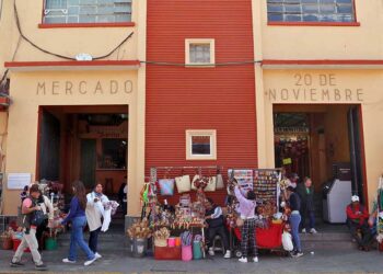 Foto: Adrián Gaytán // Uno de los accesos del Mercado 20 de Noviembre.