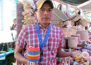 Foto: Adrián Gaytán // Un tanto olvidados permanecieron ayer los juguetes tradicionales en mercados públicos y el tianguis de Día de Reyes.
