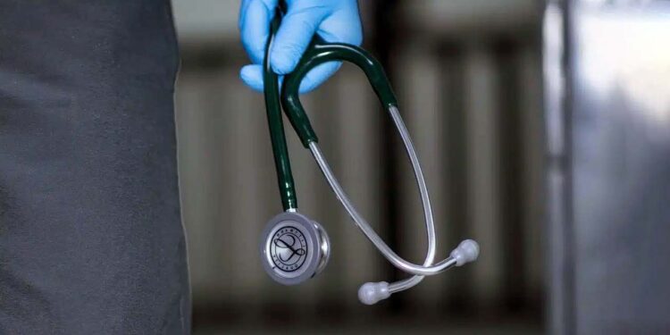 Foto: internet – ilustrativa // Exponen que Zárate Hernández se ha caracterizado por su interés para que los pacientes conozcan sus derechos y obligaciones como pacientes, generando que muchos retornaran después de muchos años de no hacerlo.