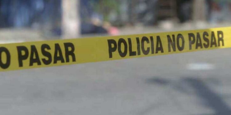 Hallan cadáver de hombre maniatado y con un mensaje amenazante en Matías Romero