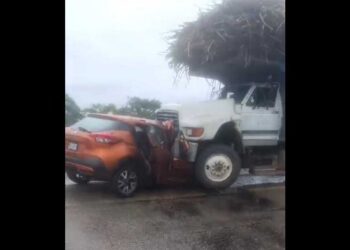 VIDEO | Muere prensado tras brutal encontronazo en la Cuenca del Papaloapan  