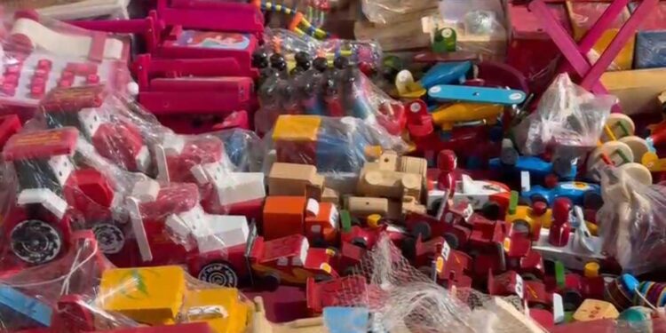 VIDEO | ¡La nostalgia en peligro! Juguetes tradicionales pierden terreno ante la era tecnológica