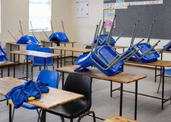 ¿Cuánto días de puente restan en el periodo educación básica en el ciclo escolar 2024-2025?