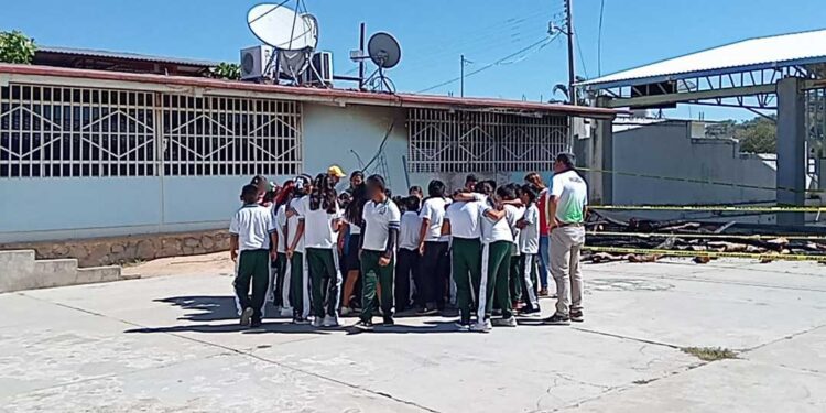 ¡Preparados para lo inesperado! Realiza simulacro de sismos en escuela primaria de la Costa