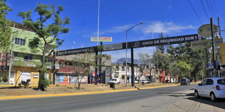 Foto: Adrián Gaytán // Alrededor de 40 de cada 100 habitantes se encuentran en situación de vulnerabilidad por las carencias sociales.
