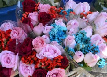 Foto: Adrián Gaytán // Los precios de los arreglos florales se incrementaron en 6.20%.