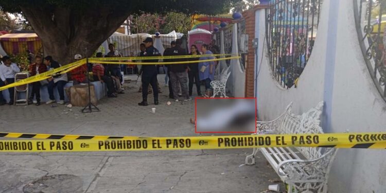 Los primeros reportes médicos sugieren que la causa del fallecimiento pudo haber sido un infarto.
