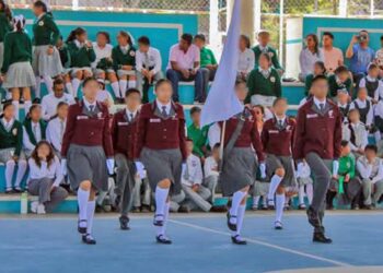Se reconoció la labor de los instructores y estudiantes que hicieron posible la exhibición.