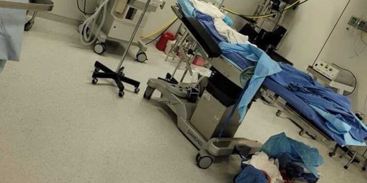 O limpian de basura el hospital del ISSSTE o protestamos, amenaza la Sección 22
