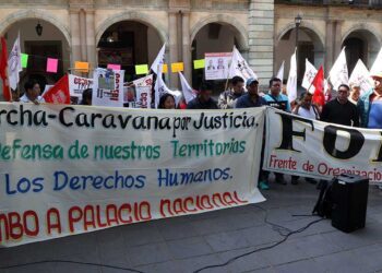 Foto: Luis Alberto Cruz // Anuncian marcha-caravana para la Ciudad de México.