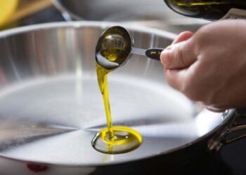 El aceite de oliva: Tu aliado en la cocina para una salud de 10