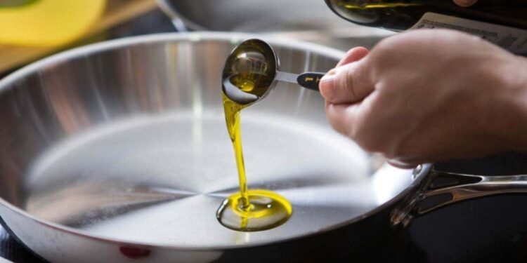 El aceite de oliva: Tu aliado en la cocina para una salud de 10