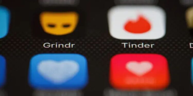 ¿Estás usando Tinder, Bumble o Grindr de forma segura? Descubre los riesgos y consejos clave