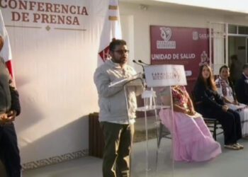 Foto: cortesía // El gobernador Salomón Jara y el consejero jurídico, Geovany Vásquez Sagrero, anuncian la Ciudad de la Salud.