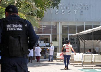 Foto: Adrián Gaytán // El Hospital Regional “Presidente Juárez” de ISSSTE, sin servicio de limpieza.