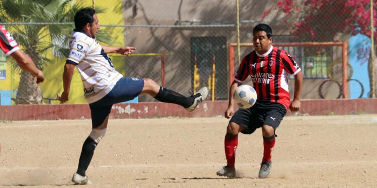 Fotos: Leobardo García Reyes //Este fin de semana se celebrará la sexta fecha del futbol de la Liga Premier.