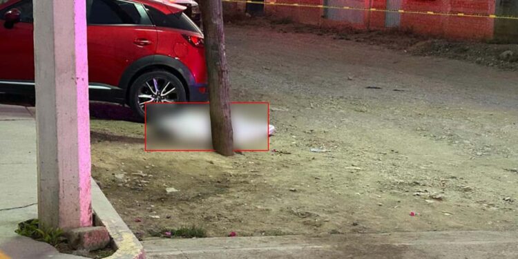 El hecho ocurrió alrededor de las 18:50 horas en la calle Benito Juárez, esquina con Melchor Ocampo.