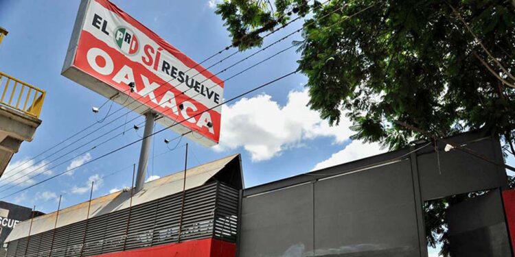 Foto: PRI Oaxaca – La dirigencia estatal del Partido Revolucionario Institucional se declaró en alerta y sobre todo “no vamos a permitir atropellos a los derechos de los oaxaqueños”.