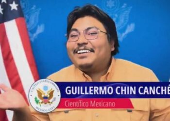 Mexicano elegido por la NASA para estudiar las lunas de Saturno