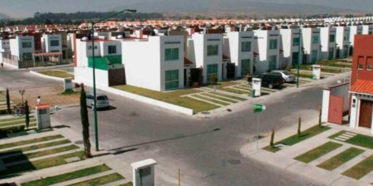 Infonavit construiría 66 mil viviendas en Oaxaca