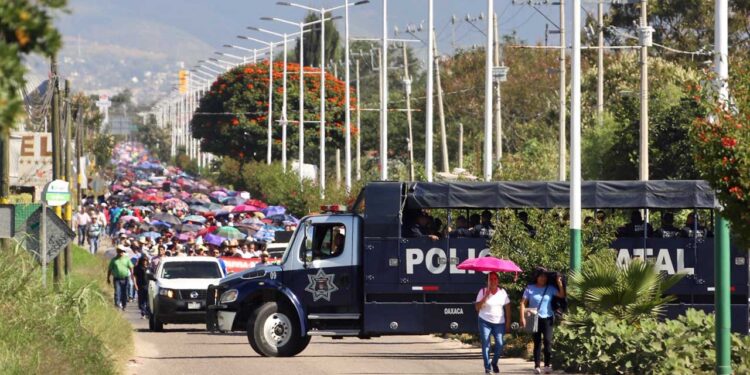 El lunes, marcha y bloqueos de la S-22 en diversos puntos de Oaxaca